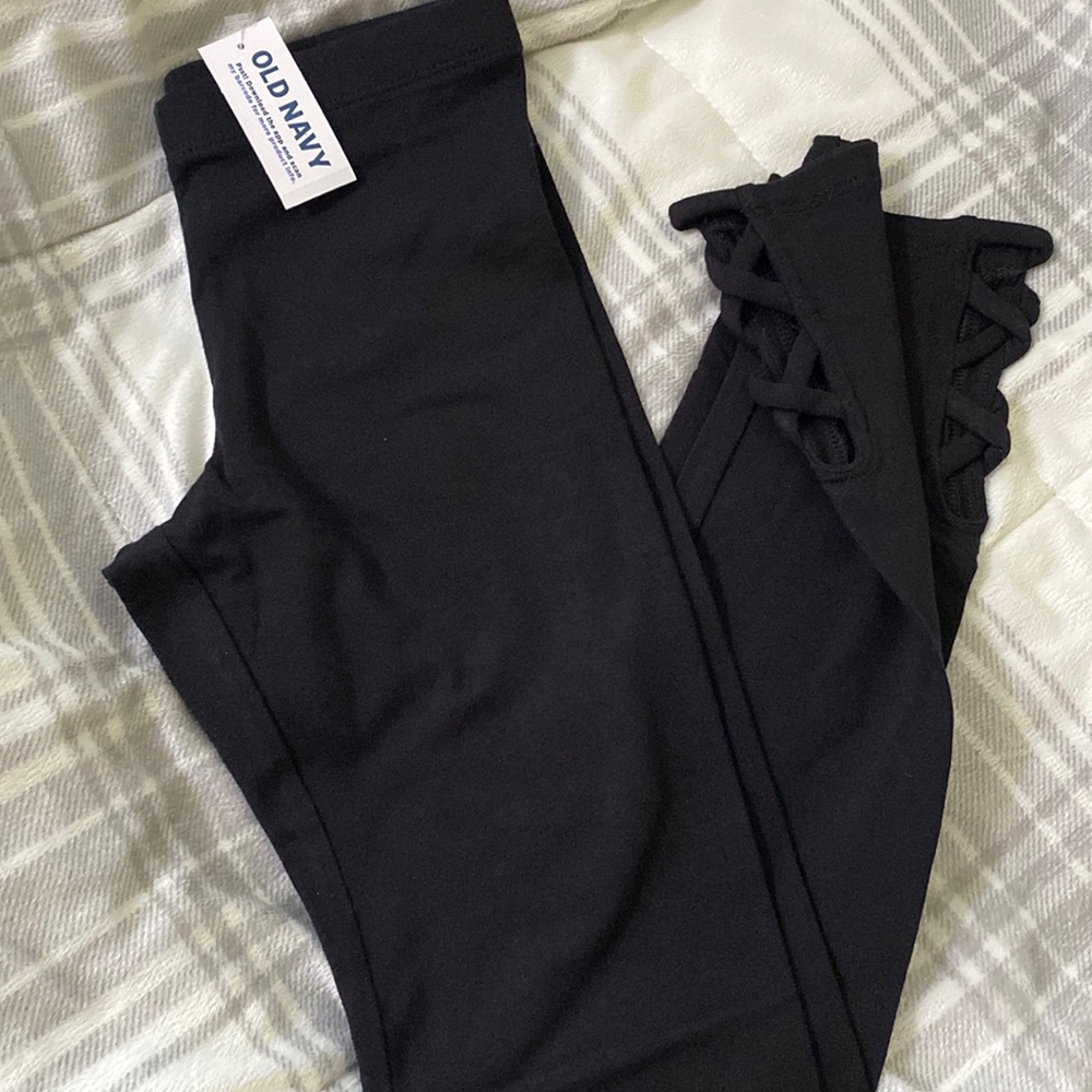 NWT Girls Cutout Leggings